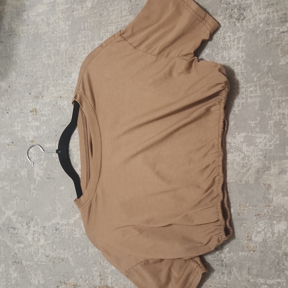 brown cropped short sleeve top